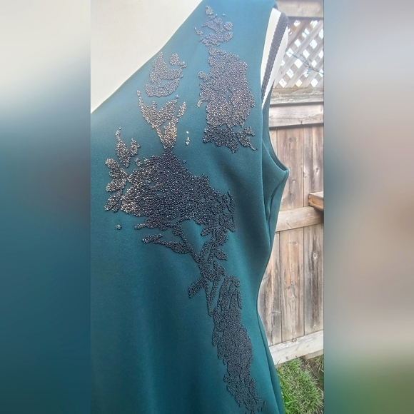 NWT Calvin Klein Beaded Sheath Dress, Green, Size 12 - Picture 7 of 12